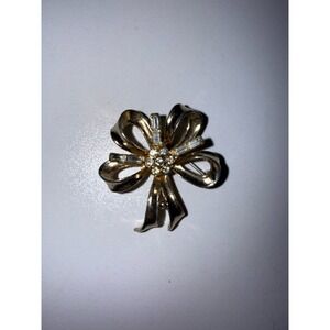 CORO Clear Glass Rhinestones Flower Gold Tone Pin‎ Brooch Vintage  Bow Ribbon